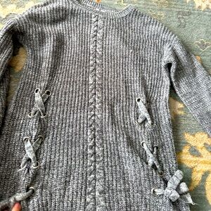women’s / teen sweater